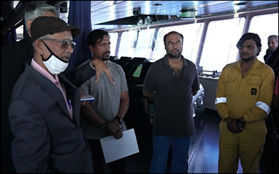 دیدار کنسول هند با ۱۶ خدمه هندی کشتی توقیفی MCS Aries  بازگشت به وطن مهم‌ترین خواسته این دریانوردان است